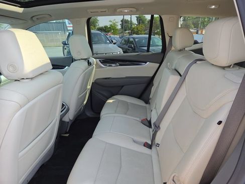 Used 2020 Cadillac XT6 Premium Luxury AWD/4WD image 27