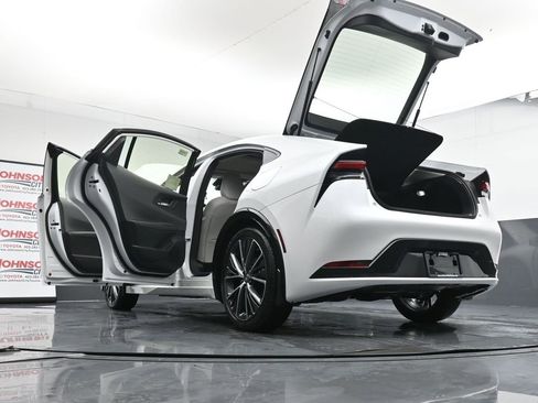 New 2026 Toyota Prius XLE image 41