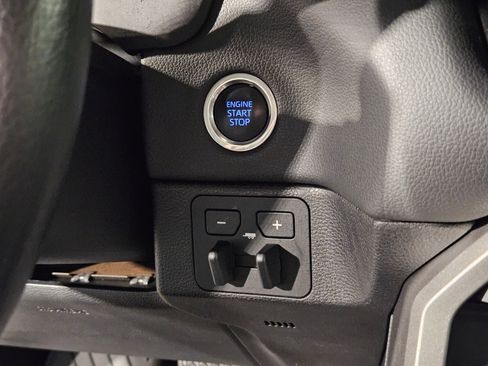 Used 2024 Toyota Tundra Limited image 34