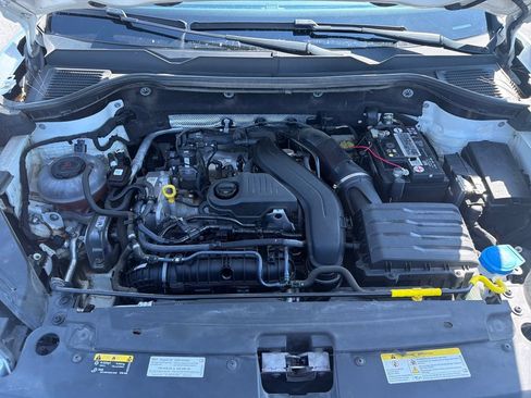 Used 2022 Volkswagen Taos SE FWD image 25