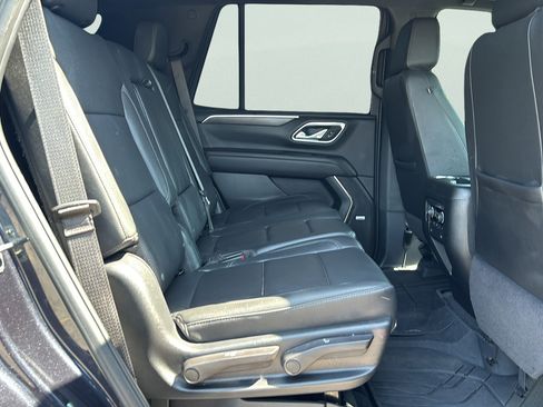 Used 2024 Chevrolet Tahoe LT w/ LT Signature Package RWD image 12