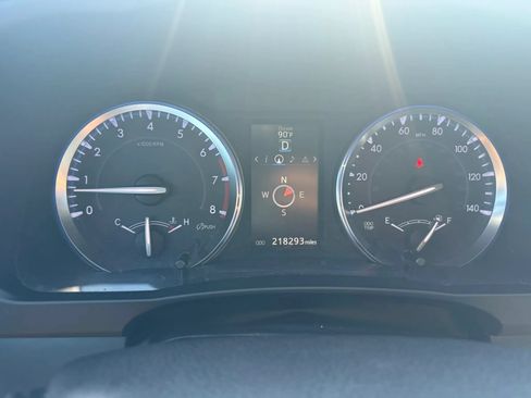 Used 2015 Toyota Highlander XLE AWD/4WD image 9