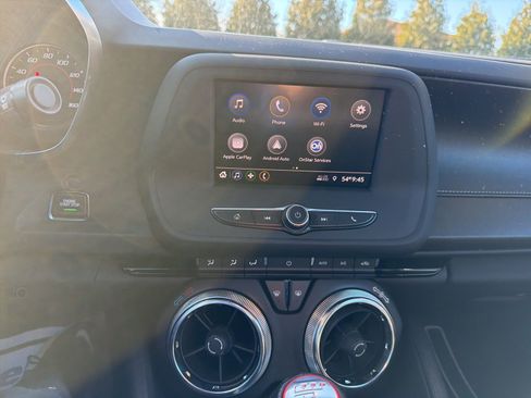 Used 2020 Chevrolet Camaro LT image 10