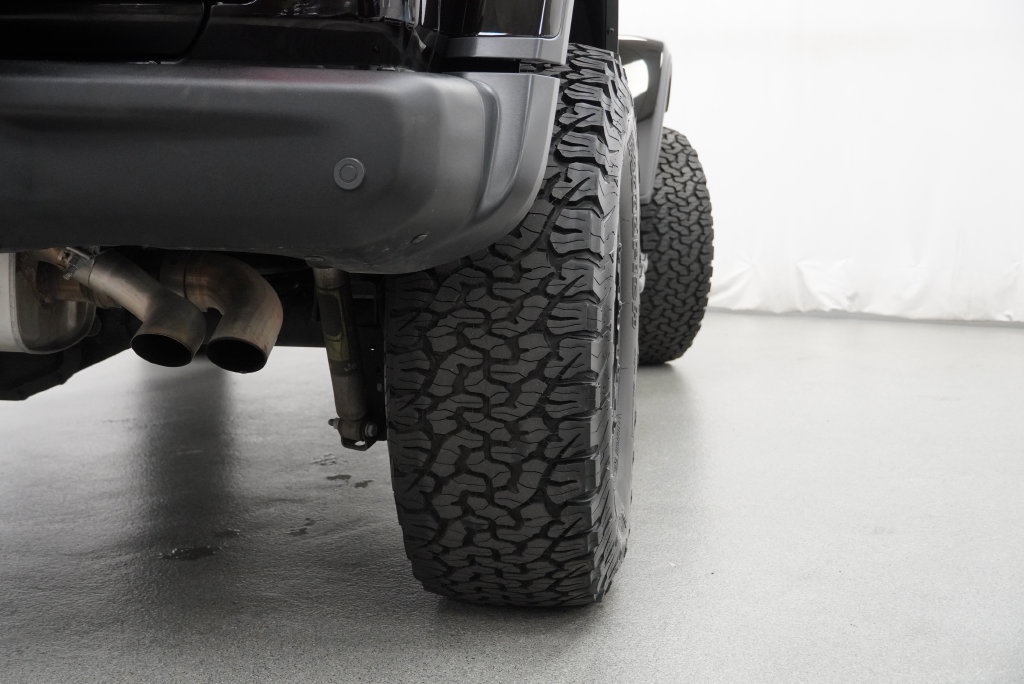Certified 2023 Jeep Wrangler Unlimited Rubicon 392 w/ Trailer Tow Package AWD/4WD image 22
