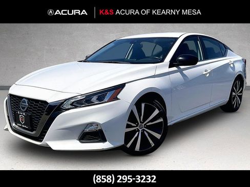 Used 2021 Nissan Altima 2.5 SR image 1
