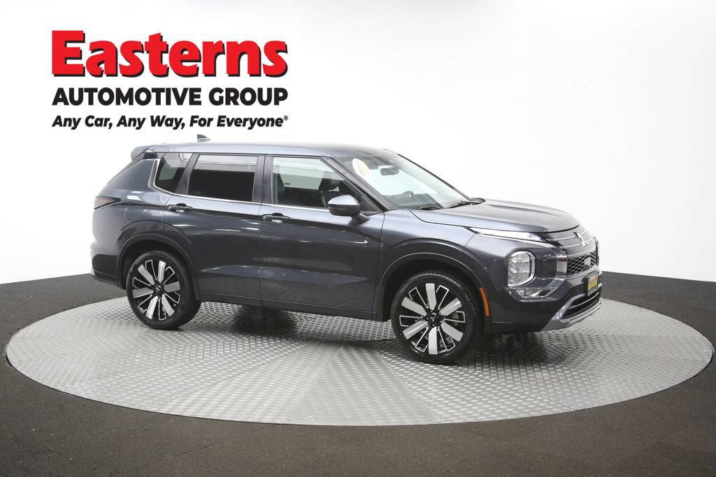 Used 2025 Mitsubishi Outlander SE AWD/4WD image 49
