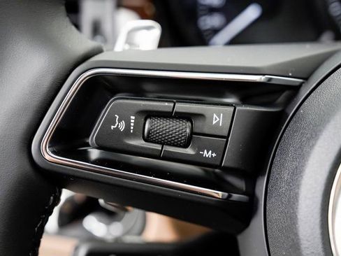 New 2026 Porsche Macan image 14