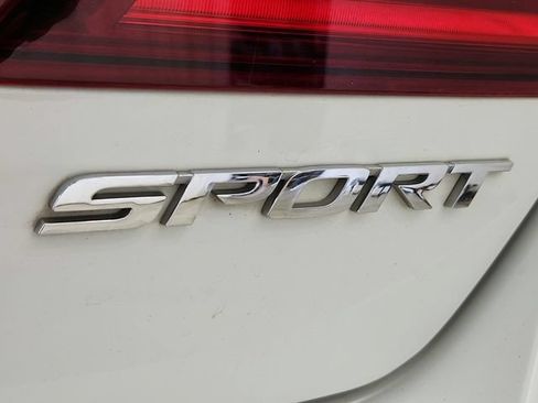 Used 2017 Honda Accord Sport image 29