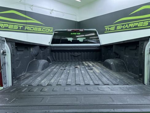 Used 2025 Chevrolet Silverado 3500 LT w/ Safety Package AWD/4WD image 29