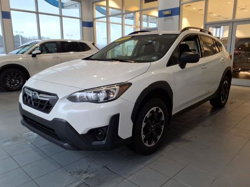 Used 2022 Subaru Crosstrek 2.0i image 7