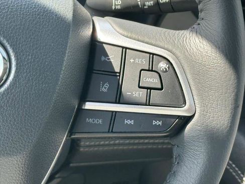 Certified 2026 Toyota Sienna XLE AWD/4WD image 23