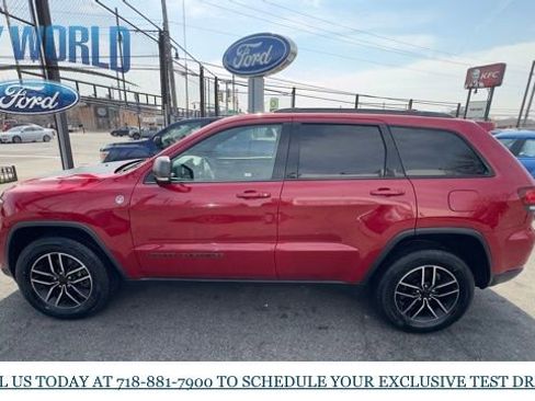 Used 2020 Jeep Grand Cherokee Trailhawk w/ Trailhawk Luxury Group image 2