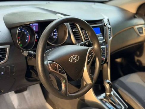 Used 2016 Hyundai Elantra GT FWD image 8
