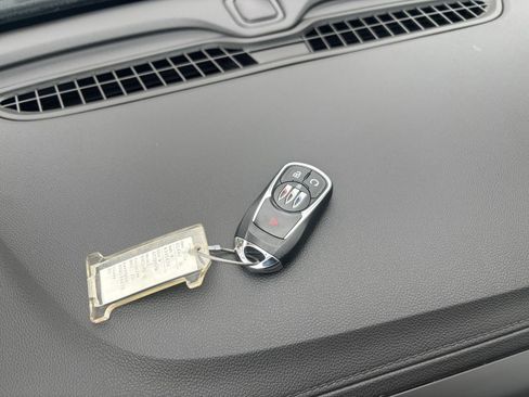 Used 2025 Buick Encore GX Preferred image 21