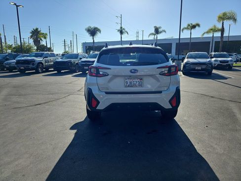 Used 2024 Subaru Crosstrek 2.0i Premium w/ Crosstrek Mirror Package AWD/4WD image 6