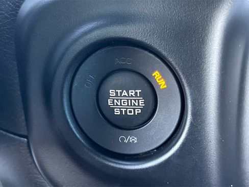 Used 2021 Jeep Wrangler Unlimited Rubicon image 24