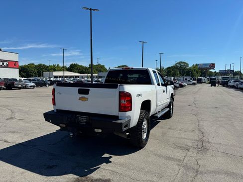 Used 2013 Chevrolet Silverado 2500 LT AWD/4WD image 3