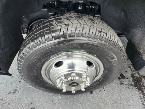 Used 2024 Chevrolet Silverado 3500 W/T image 19