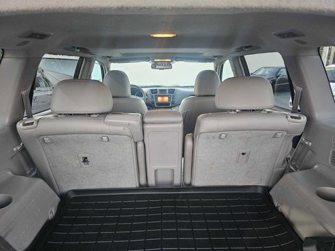 Used 2013 Toyota Highlander Limited image 13
