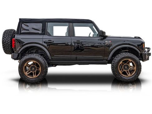 Used 2023 Ford Bronco 4-Door image 2