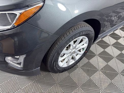 Used 2020 Chevrolet Equinox LS w/ LS Convenience Package image 10