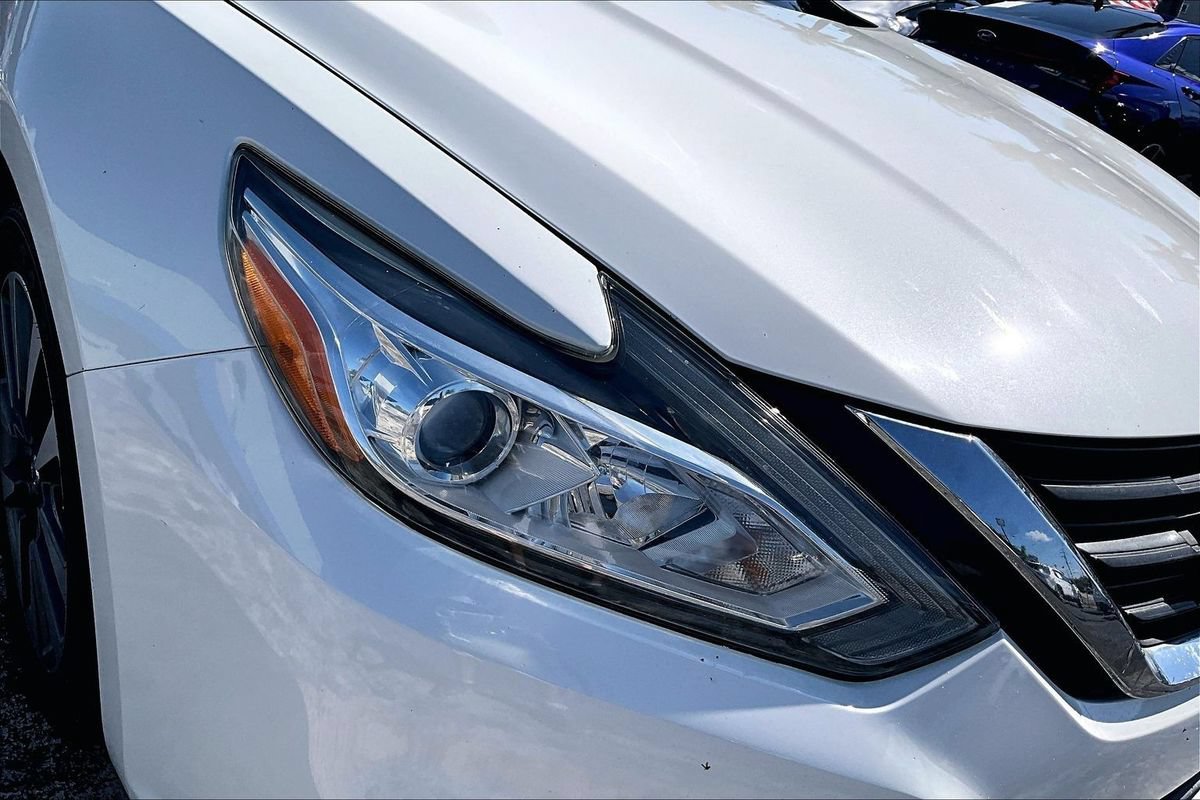 Used 2016 Nissan Altima 2.5 SV w/ Convenience Package FWD image 34