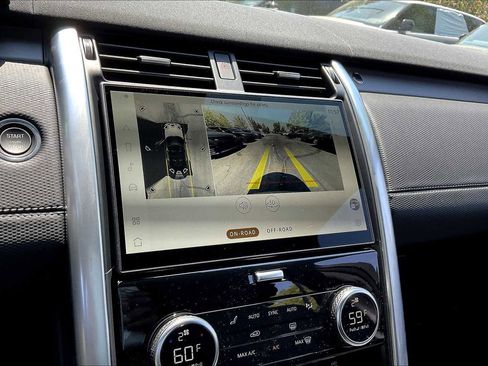 New 2025 Land Rover Discovery Dynamic SE image 20