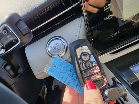 New 2026 Lincoln Nautilus Reserve w/ Jet Appearance Package image 14