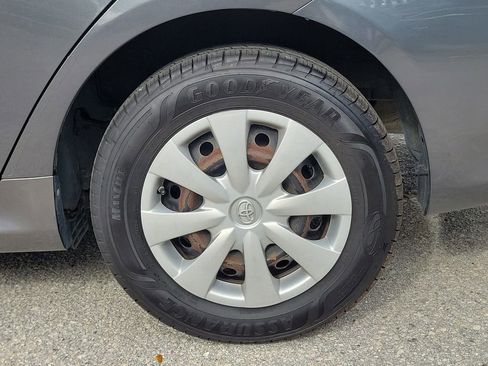 Used 2011 Toyota Corolla LE image 6