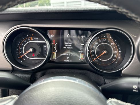 Used 2021 Jeep Gladiator Overland image 29