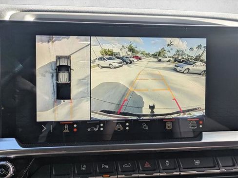 Used 2024 GMC Sierra 2500 SLE w/ SLE Value Package; image 14