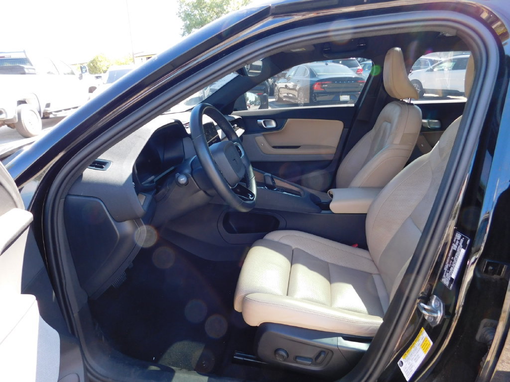 Used 2022 Polestar Polestar 2 w/ Plus Package AWD/4WD image 17