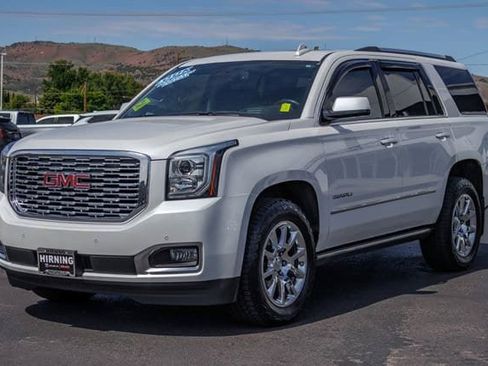 Used 2018 GMC Yukon Denali w/ Open Road Package AWD/4WD image 39