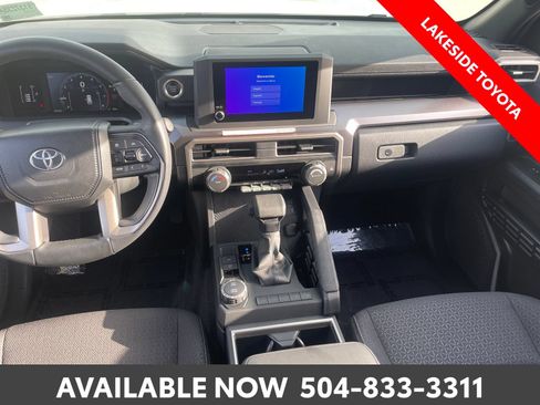 Used 2025 Toyota 4Runner SR5 RWD image 21