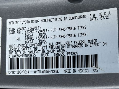 Used 2021 Toyota Tacoma SR5 w/ SR5 Appearance Package (SM) RWD image 30
