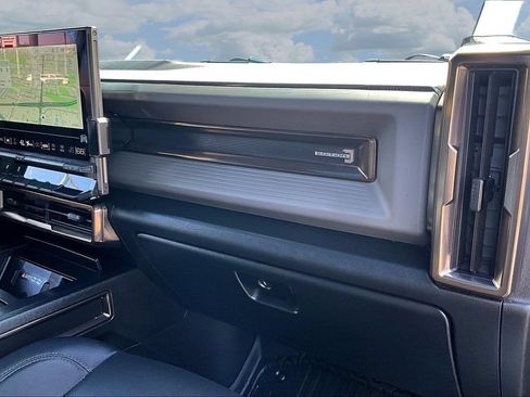 Used 2024 GMC Hummer EV 3X AWD/4WD image 27