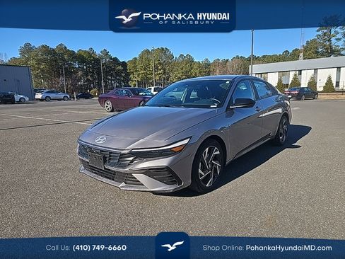 Certified 2025 Hyundai Elantra Sport image 1