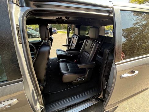 Used 2019 Dodge Grand Caravan GT image 8