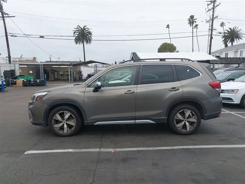 Used 2021 Subaru Forester Touring w/ Popular Package #2 image 4