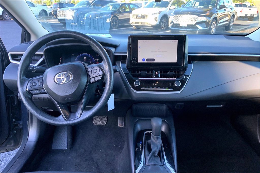 Used 2026 Toyota Corolla LE FWD image 10