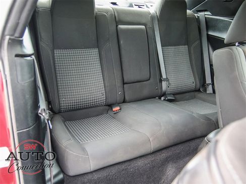 Used 2020 Dodge Challenger SXT image 17