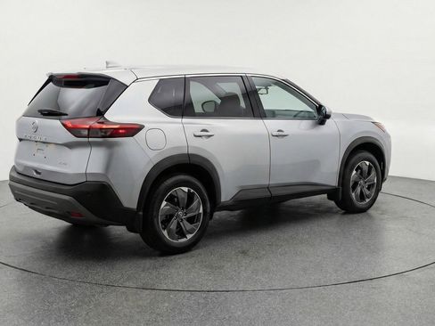 Used 2025 Nissan Rogue SV image 9