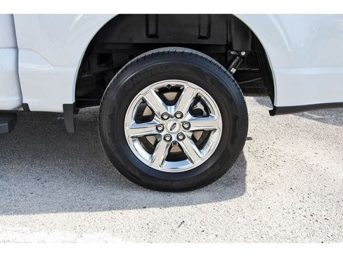 Certified 2025 Ford F150 XLT w/ Equipment Group 302A MID image 33