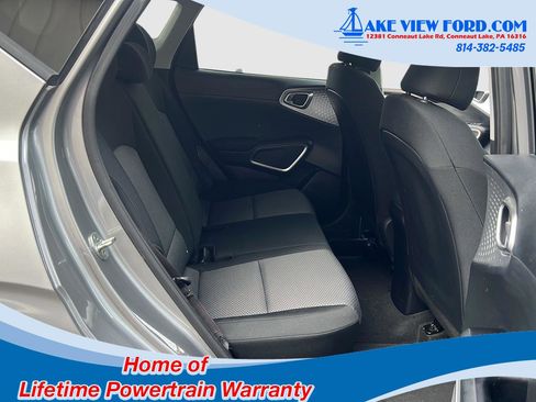 Used 2022 Kia Soul LX image 32