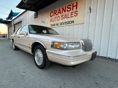 Used 1997 Lincoln Town Car Cartier image 29