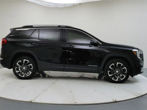 Used 2022 GMC Terrain SLT image 8