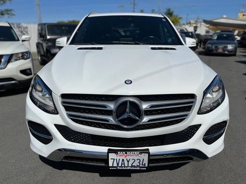 Used 2016 Mercedes-Benz GLE 350 4MATIC w/ Premium Package image 2
