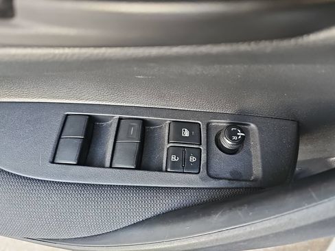 Used 2024 Toyota Corolla LE FWD image 27