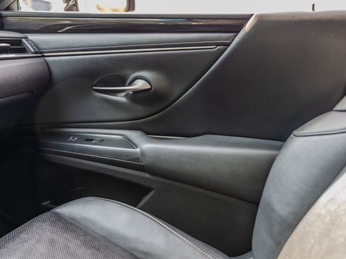 Used 2021 Lexus ES 350 w/ Premium Package FWD image 21