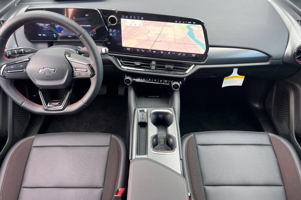 New 2025 Chevrolet Equinox EV RS w/ Convenience Package II AWD/4WD image 10